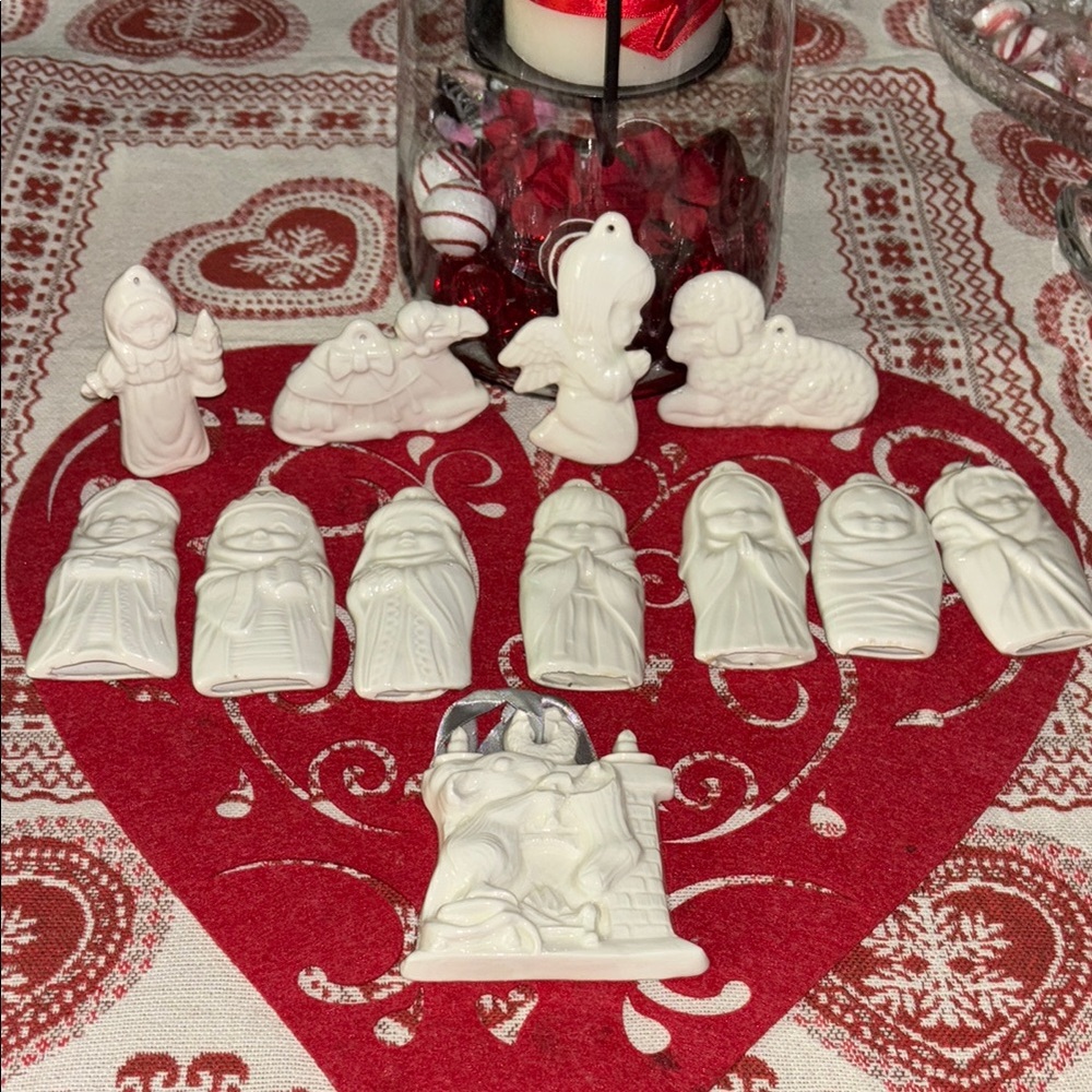 Vintage White Nativity/Mouse/Girl Ornament Lot!